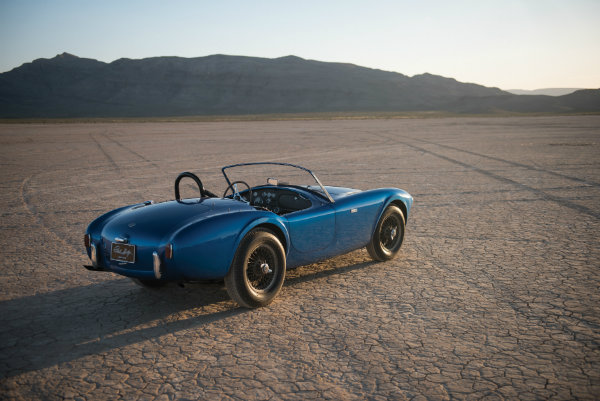 most-expensive-american-car-ever-sold-at-auction-is-carroll-shelbys-cobra_2